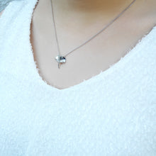 Ginkgo 18K White Gold Necklace