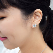 Diamond Heart 18K White Gold Earrings