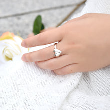 Diamond Heart 18K White Gold Ring