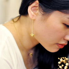 Ginkgo 18K Gold Threader Earrings