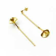 Ginkgo 18K Gold Drop Earrings