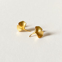 Ginkgo 18K Gold Stud Earrings