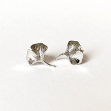 Ginkgo 18K White Gold Stud Earrings