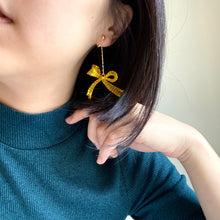 Bow Earrings (Gold)