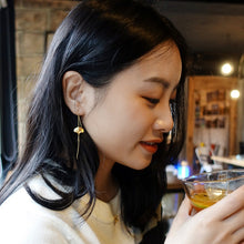 Ginkgo 18K Gold Threader Earrings