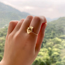 Ginkgo 18K Gold Ring