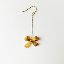Bow Earrings (Gold)