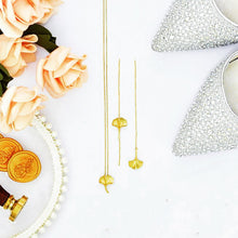 Ginkgo 18K Gold Threader Earrings