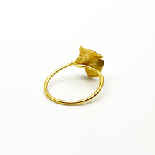 Ginkgo 18K Gold Ring