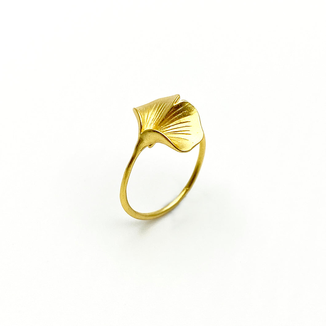 Ginkgo 18K Gold Ring