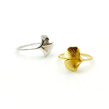 Ginkgo 18K Gold Ring