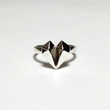 Diamond Heart 18K White Gold Ring