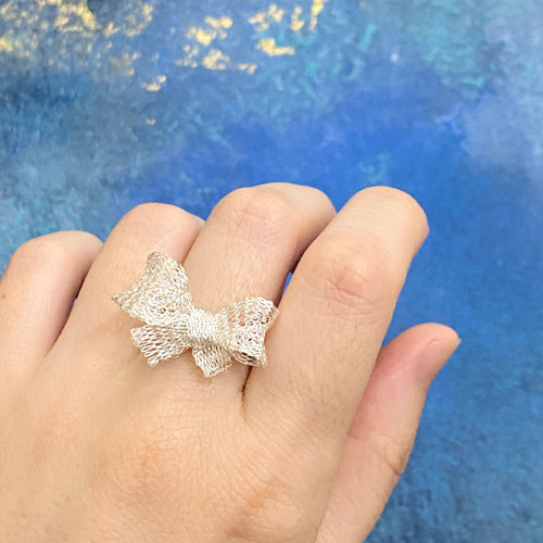 Bow Ring(Silver White) 蝴蝶結戒指(銀白色)