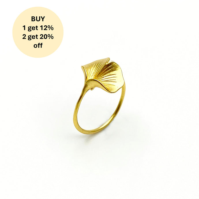 Ginkgo 18K Gold Ring