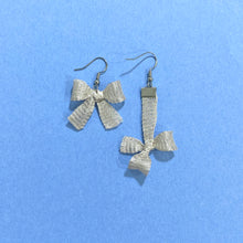 Bow Earrings (White) 銀白色蝴蝶結耳環