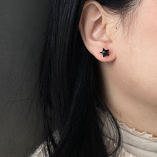 幸運星耳環 (黑色)