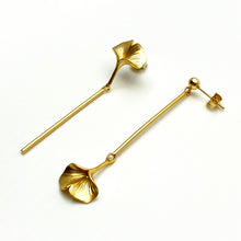 Ginkgo 18K Gold Drop Earrings
