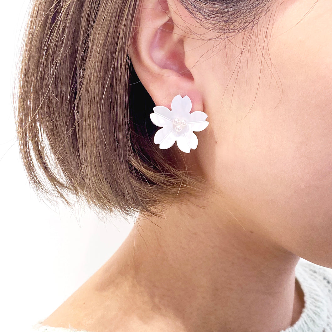 Sakura Earrings/ Clips (White)