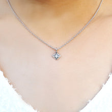 Classic White Gold Necklace